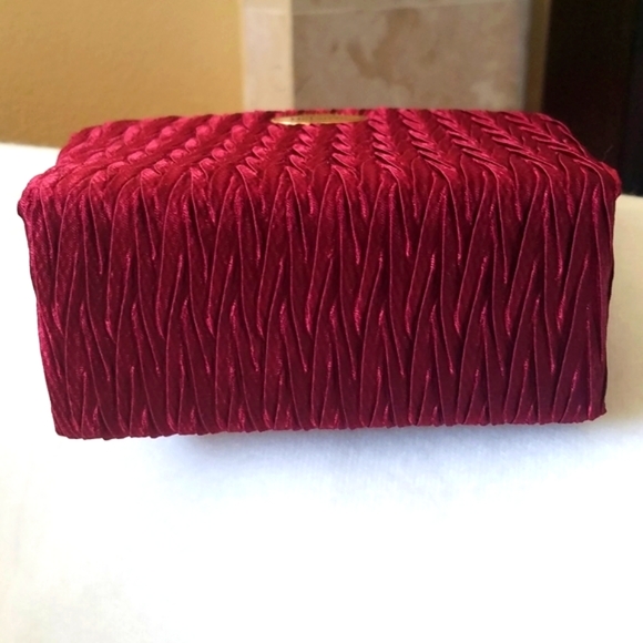 NWOT NaRaYa Purse - Picture 5 of 9